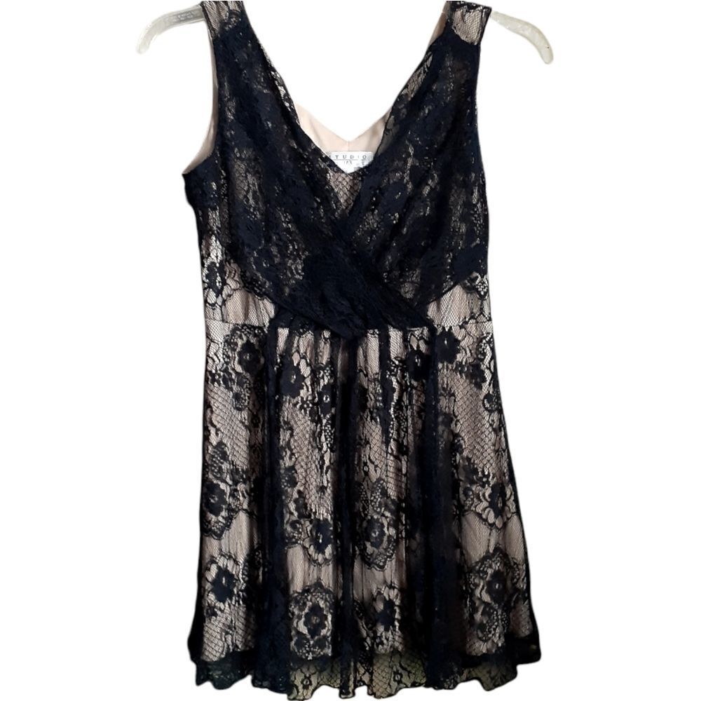 Studio JPR Top Sleeveless Black Lace Nude Liner Size S